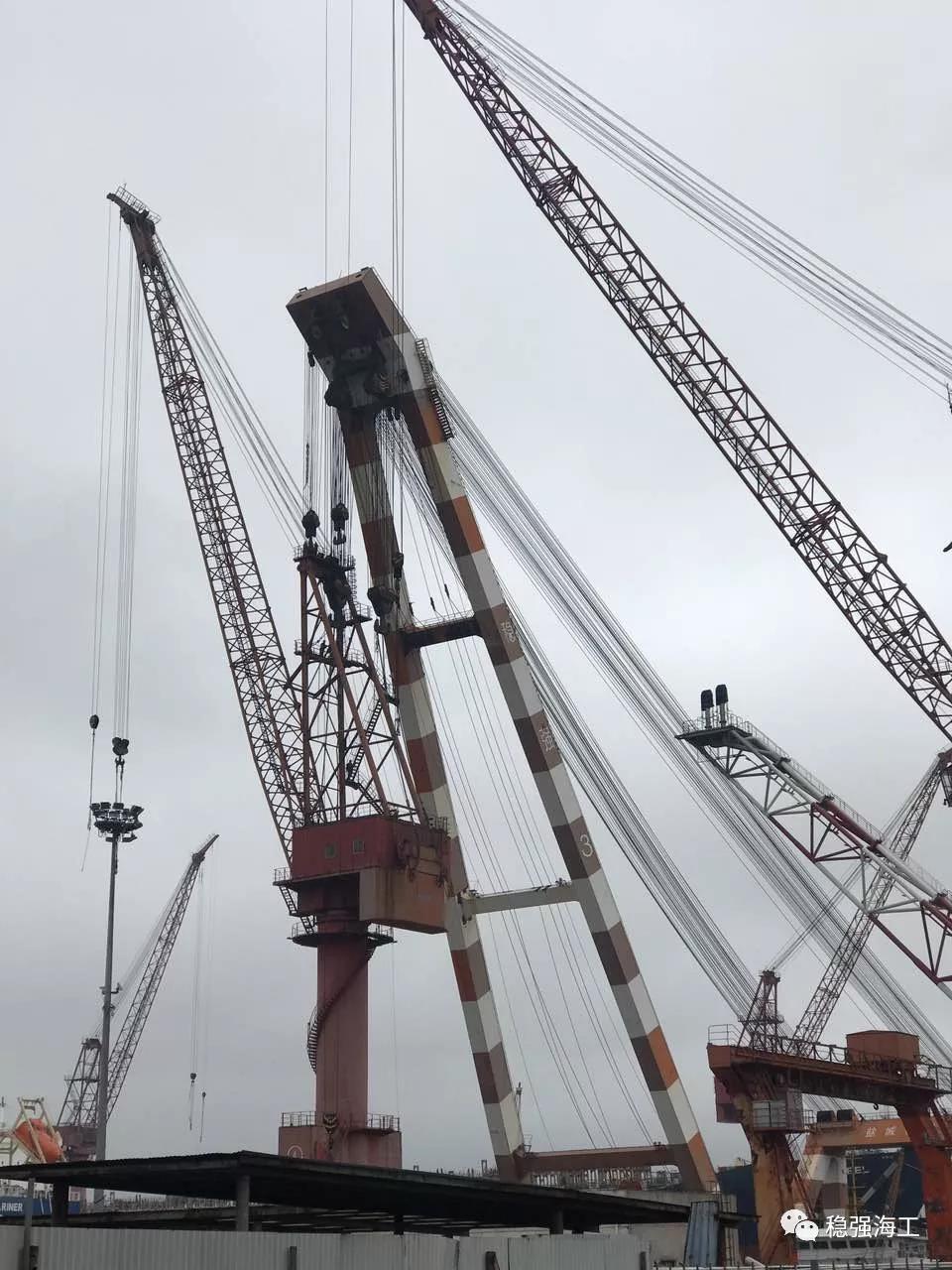 門座機回轉軸承更換工程.jpg